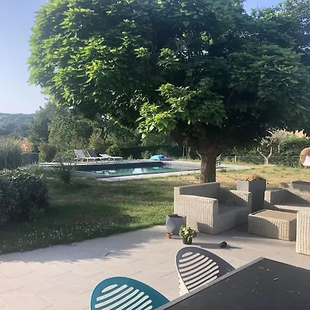 Chaleureux Dans Maison Avec Piscine A 35 Min De Lyon Apartment